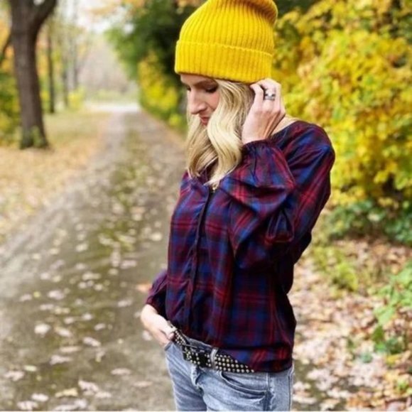 CAbi Caroling Shirt in Joyful Plaid Size Small - Picture 3 of 12